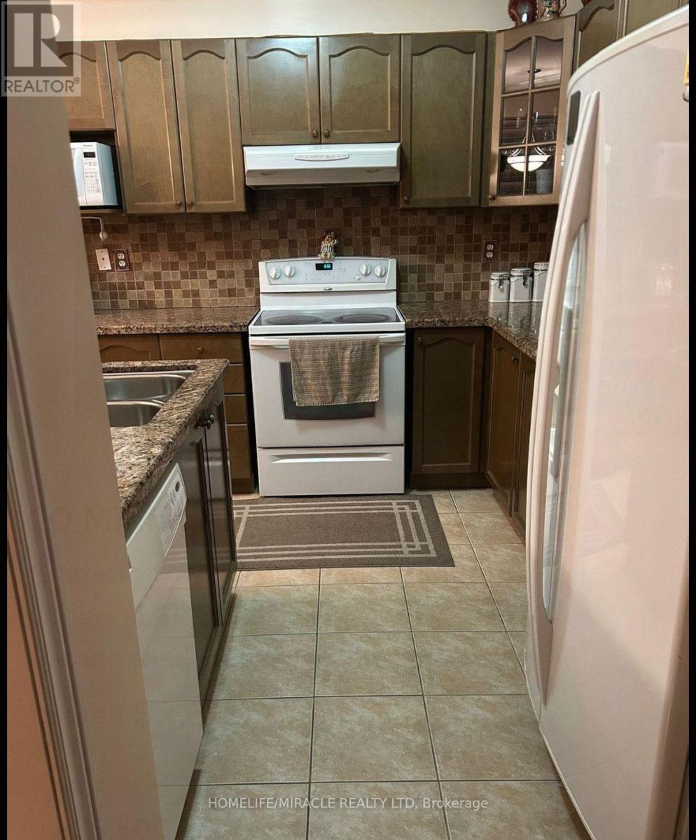 20 Midnightsun Trail, Brampton, Ontario  L6R 3K4 - Photo 9 - W12635386