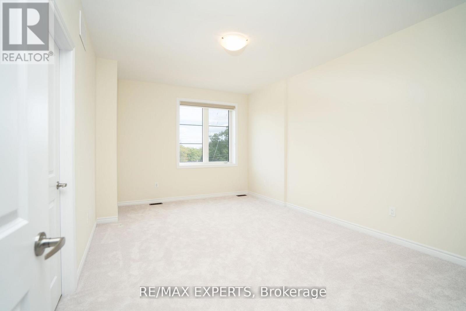 1455 National Common Crescent, Burlington, Ontario  L7P 0V7 - Photo 10 - W12635388