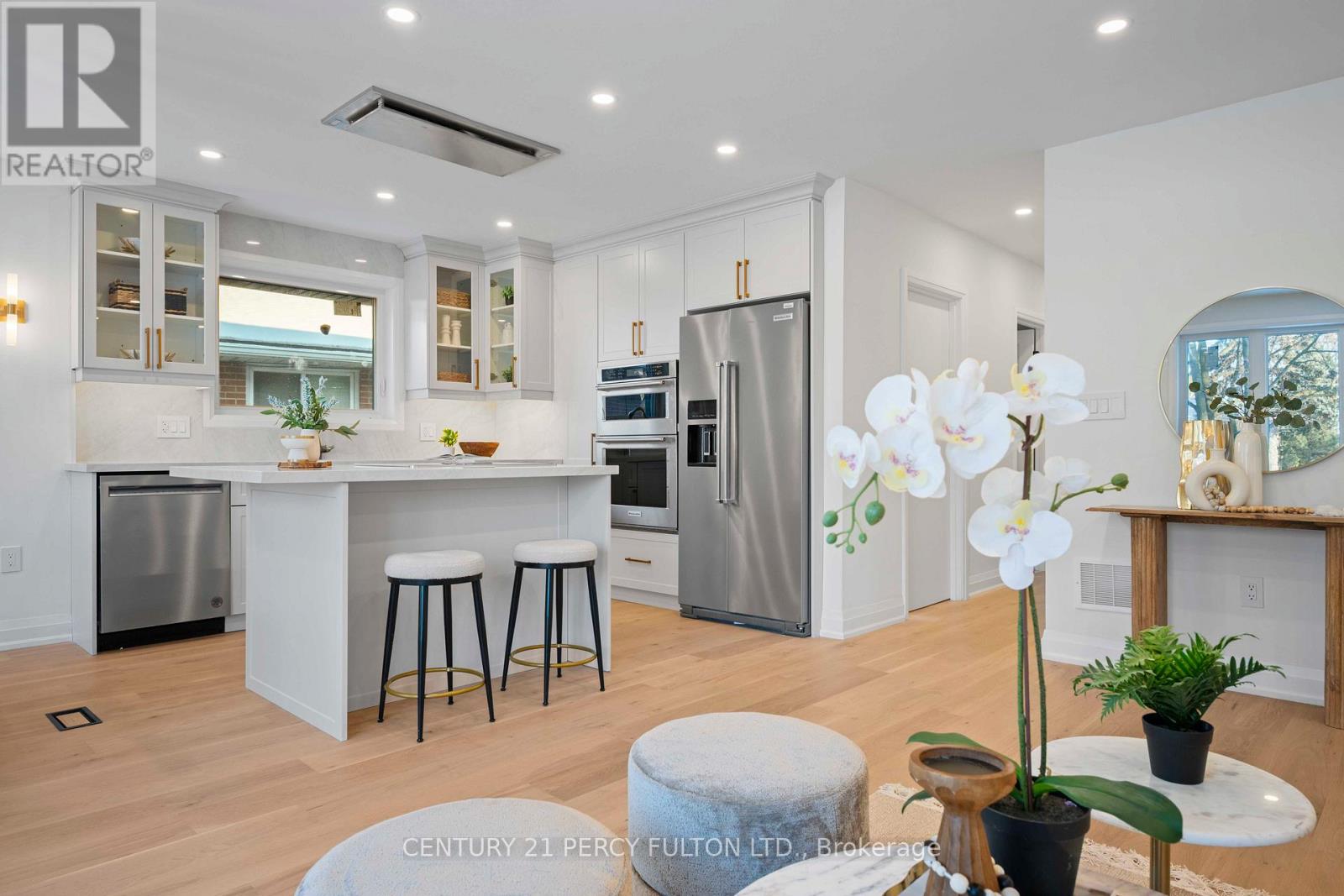 3 Learmont Drive, Toronto, Ontario  M9R 2E3 - Photo 12 - W12635418