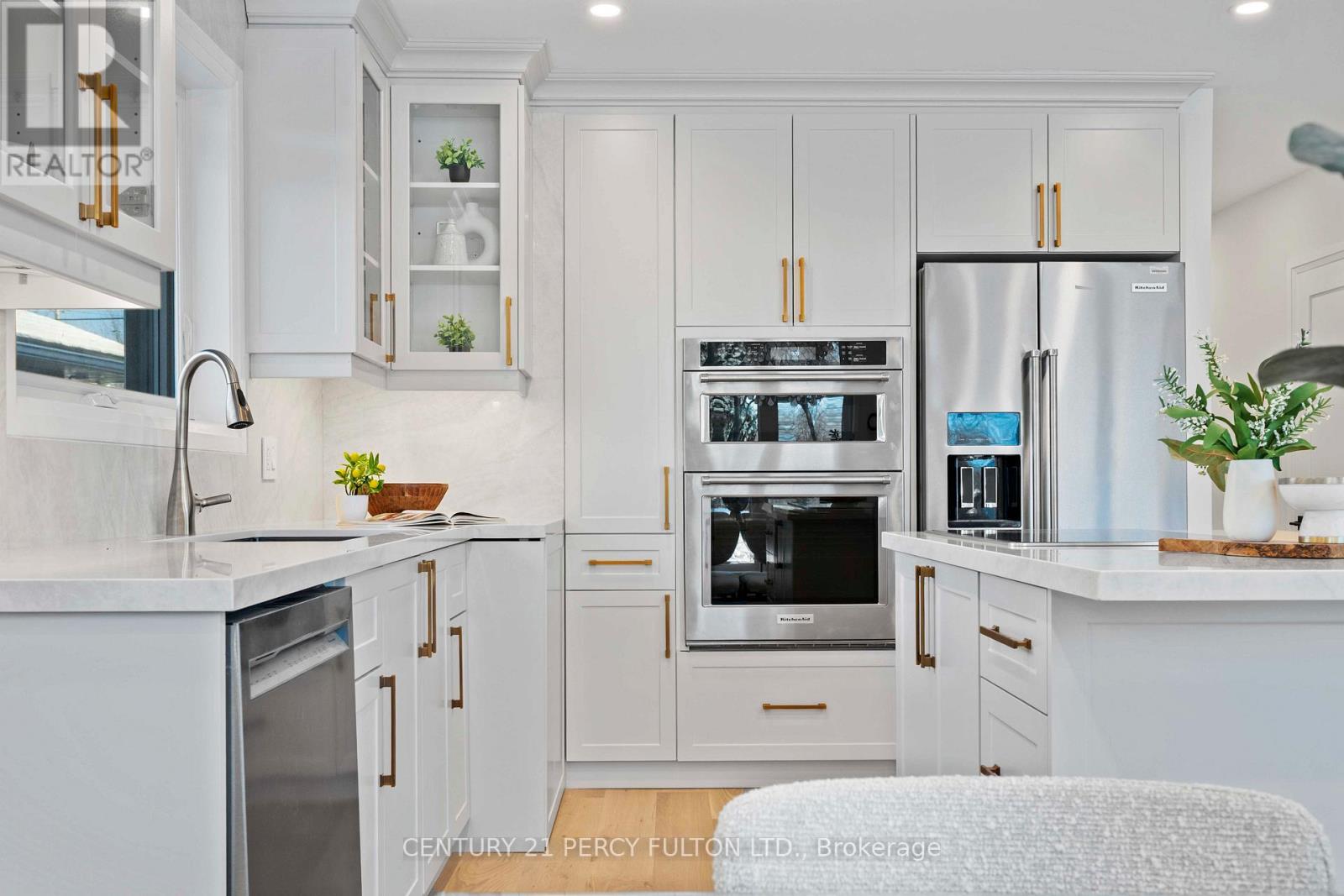 3 Learmont Drive, Toronto, Ontario  M9R 2E3 - Photo 16 - W12635418