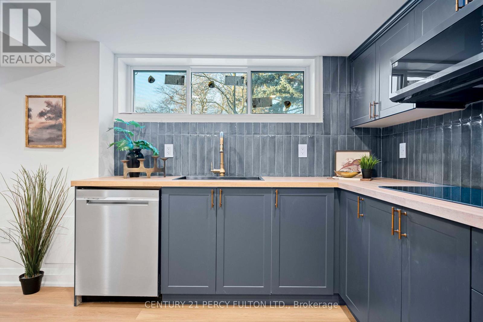 3 Learmont Drive, Toronto, Ontario  M9R 2E3 - Photo 31 - W12635418