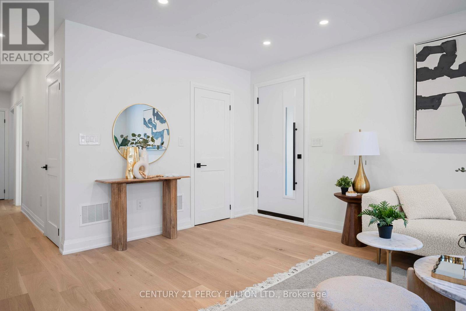 3 Learmont Drive, Toronto, Ontario  M9R 2E3 - Photo 7 - W12635418