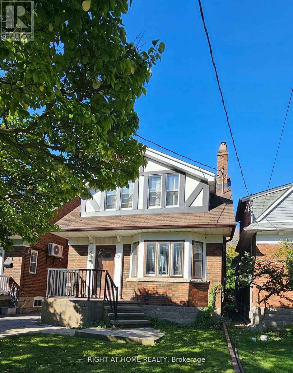 72 ELEVENTH STREET, Toronto, Ontario