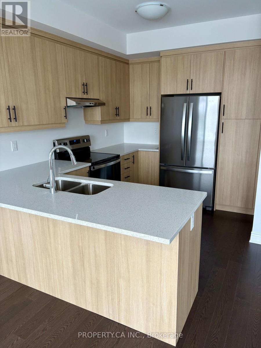 132 Falby Road, Brampton, Ontario  L6P 4L9 - Photo 3 - W12635422