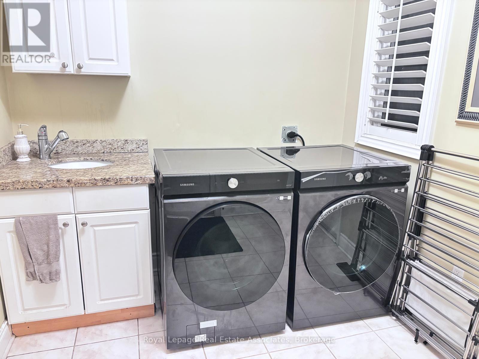 Bsmt - 79 Princess Valley Crescent, Brampton, Ontario  L6P 2B9 - Photo 10 - W12635430