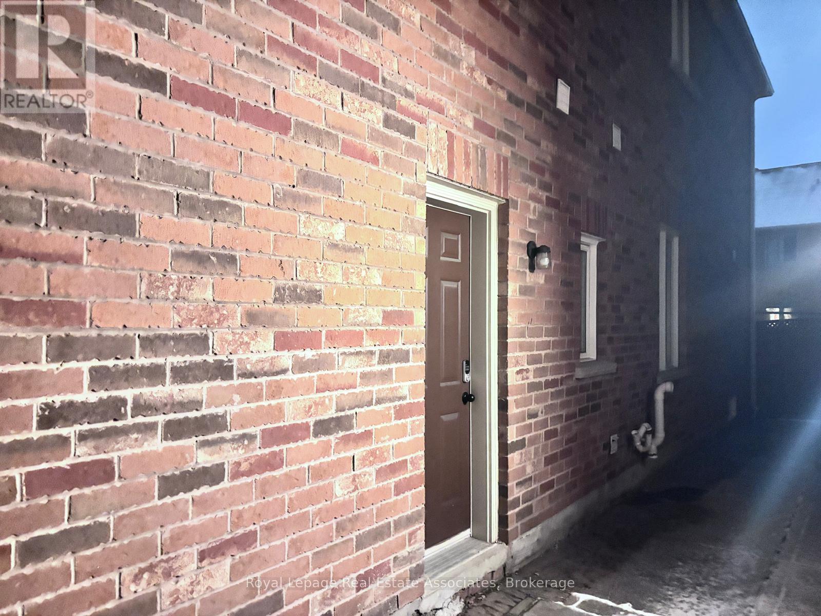 Bsmt - 79 Princess Valley Crescent, Brampton, Ontario  L6P 2B9 - Photo 2 - W12635430