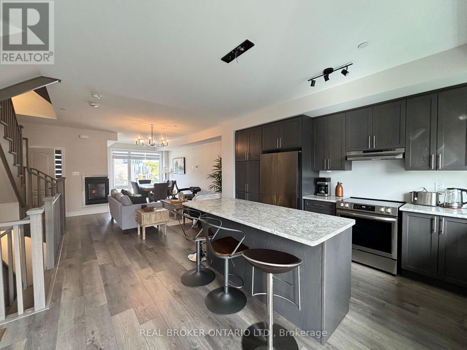 113 Marina Village Drive, Georgian Bay (Baxter), Ontario  L0K 1S0 - Photo 8 - X12635428