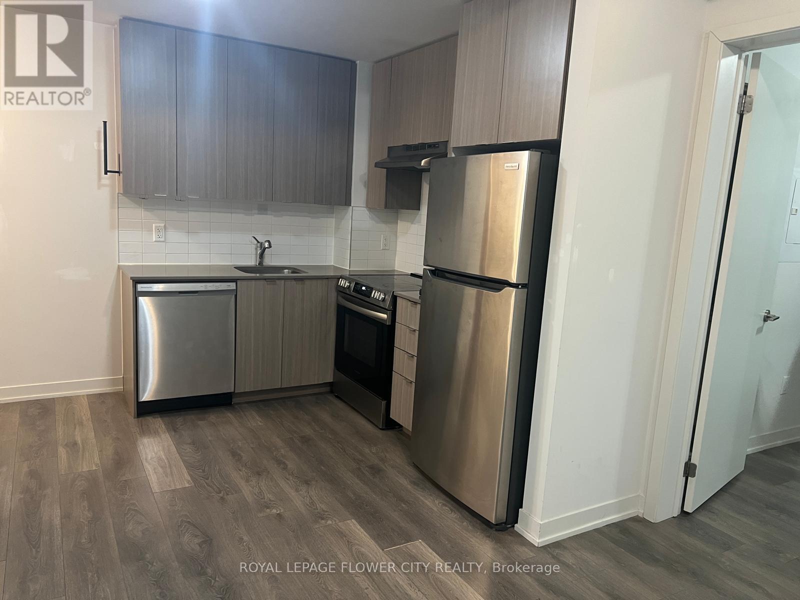 113 - 58 Sky Harbour Drive, Brampton, Ontario  L6Y 6J1 - Photo 11 - W12470337