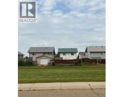 83 Upland Manor W, Brooks, Alberta