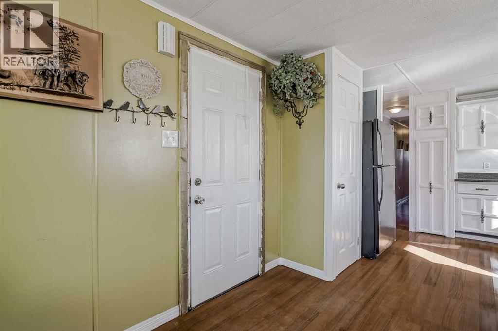 323, 6220 17 Avenue Se, Calgary, Alberta T2A 0W6 - Photo 2 - A2257966