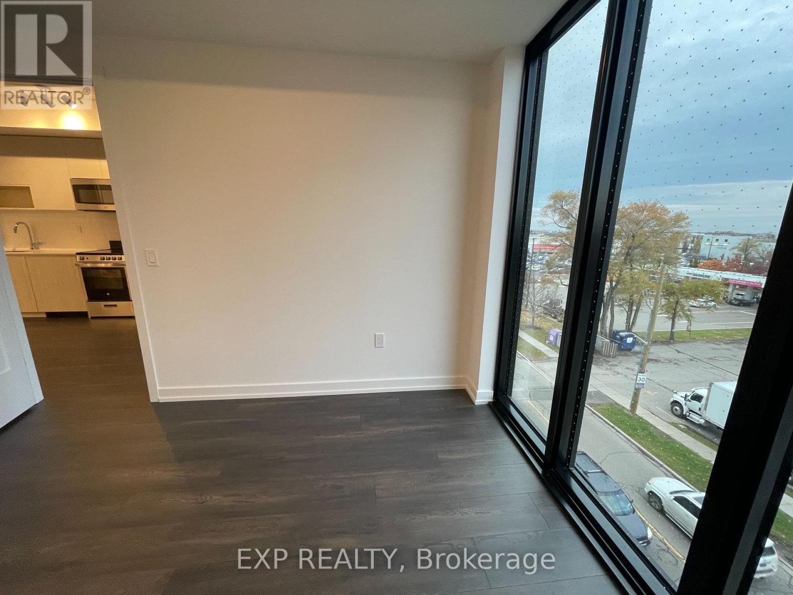 521 - 799 The Queensway, Toronto, Ontario  M8Z 0H3 - Photo 15 - W12635436