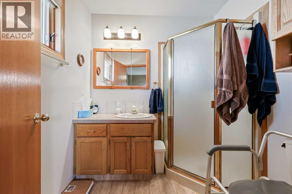 40 Green Meadow Drive, Strathmore, Alberta T1P 1H2 - Photo 16 - A2274100