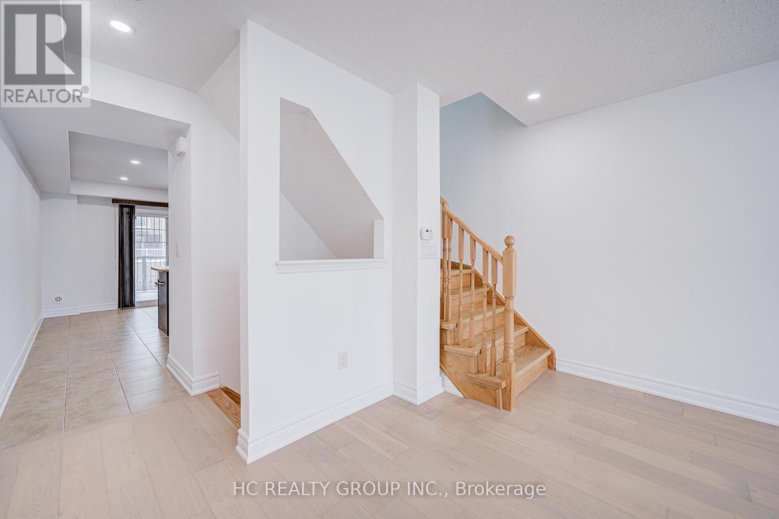 5259 Major Mackenzie Drive E, Markham, Ontario L6C 0N3 - Photo 11 - N12632572