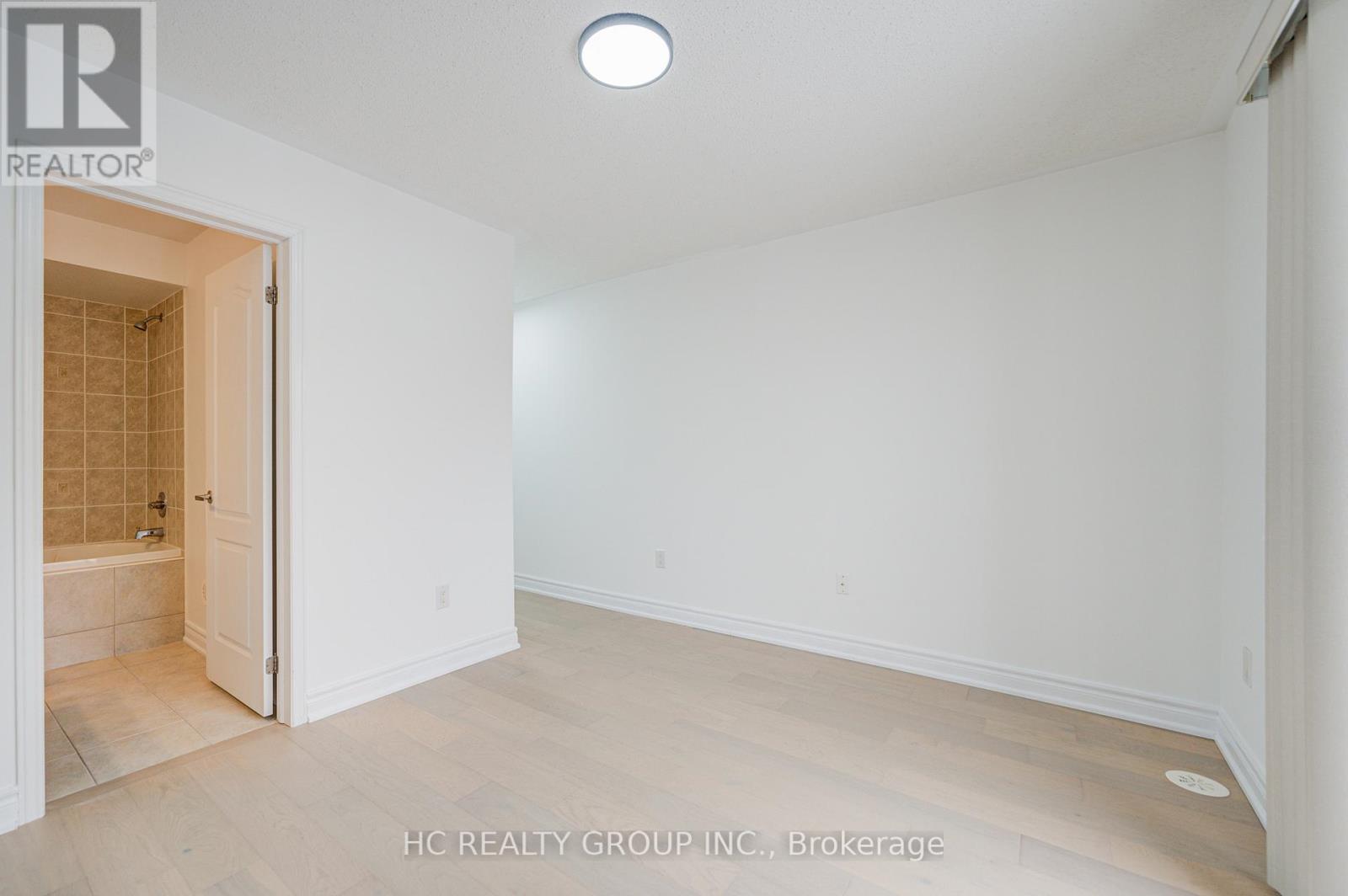 5259 Major Mackenzie Drive E, Markham, Ontario L6C 0N3 - Photo 17 - N12632572