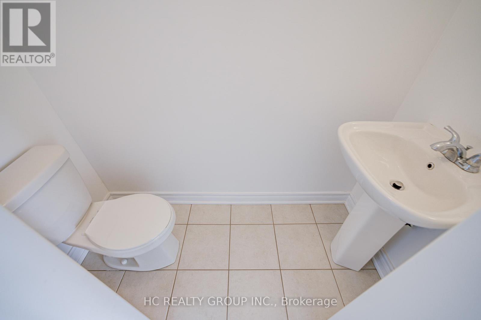 5259 Major Mackenzie Drive E, Markham, Ontario L6C 0N3 - Photo 4 - N12632572