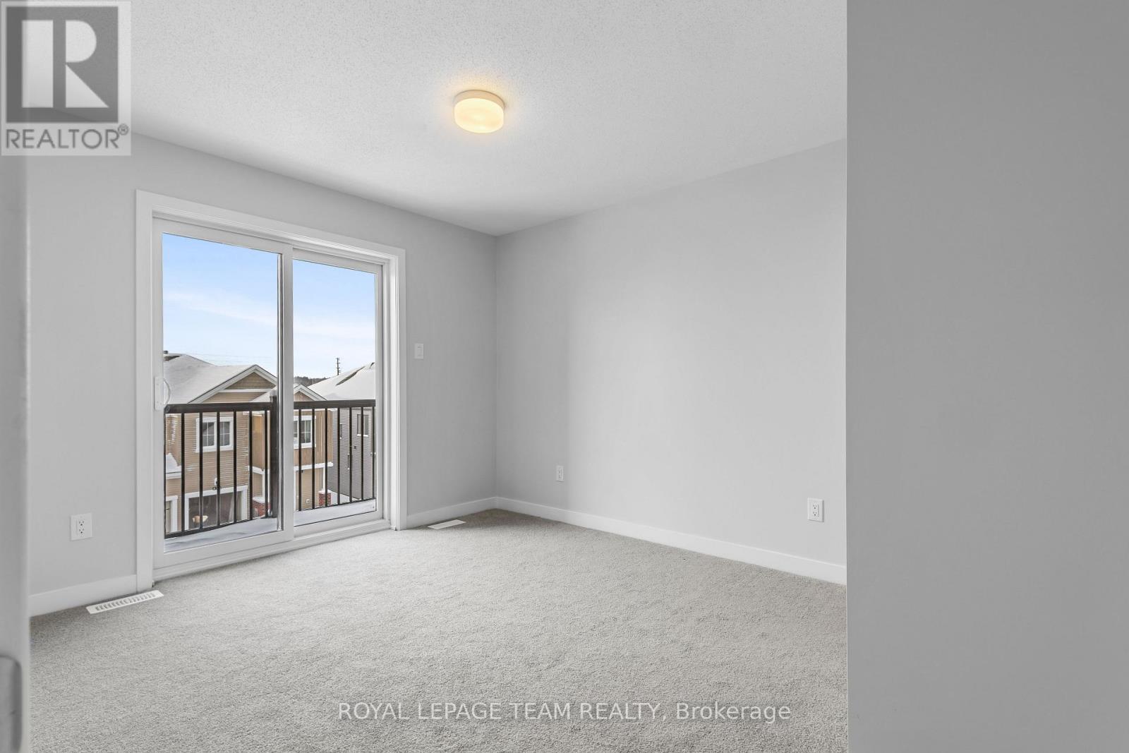 419 Mortar Terrace, Ottawa, Ontario  K2W 0N8 - Photo 17 - X12635470