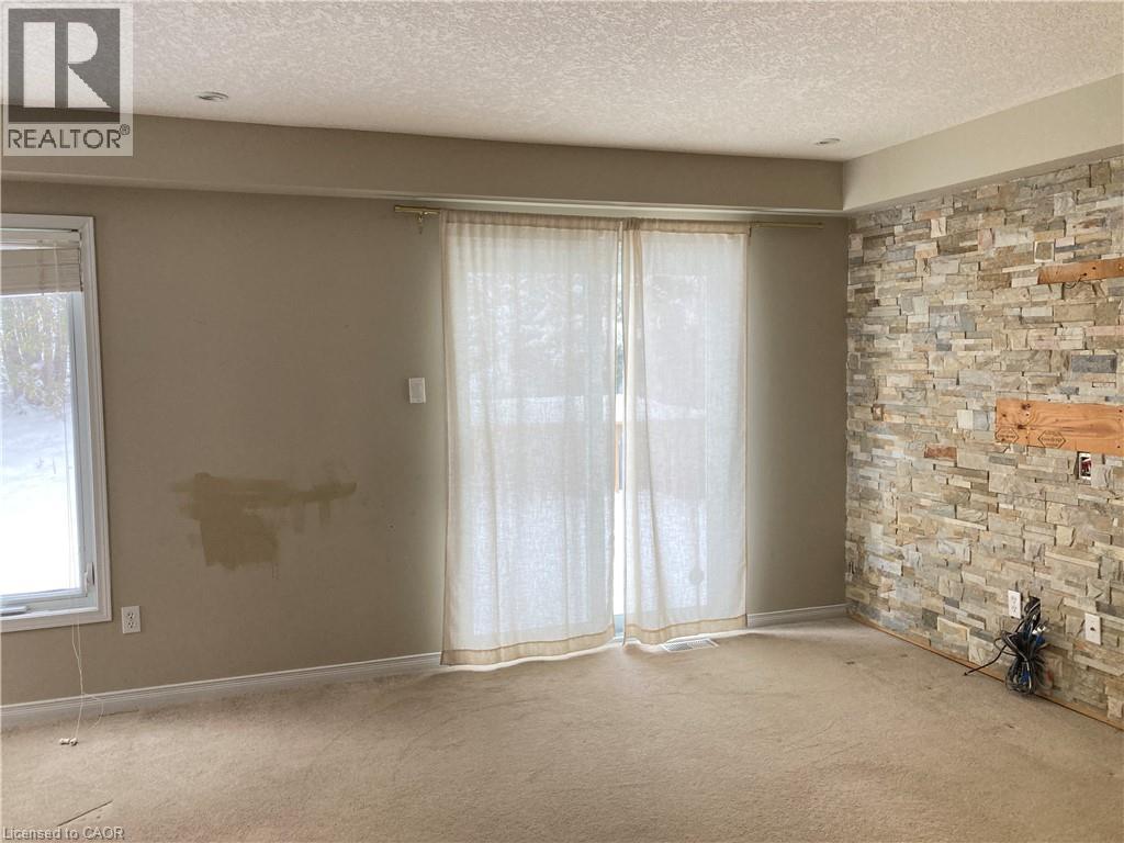 421 White Birch Avenue, Waterloo, Ontario  N2V 2T3 - Photo 13 - 40794086