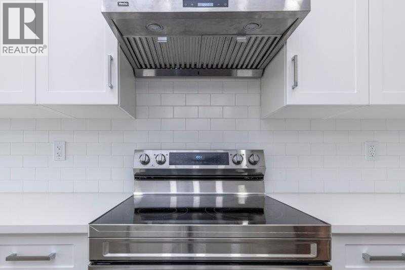 33 Walcrest Lane Se, Calgary, Alberta T2X 4L4 - Photo 8 - A2257233