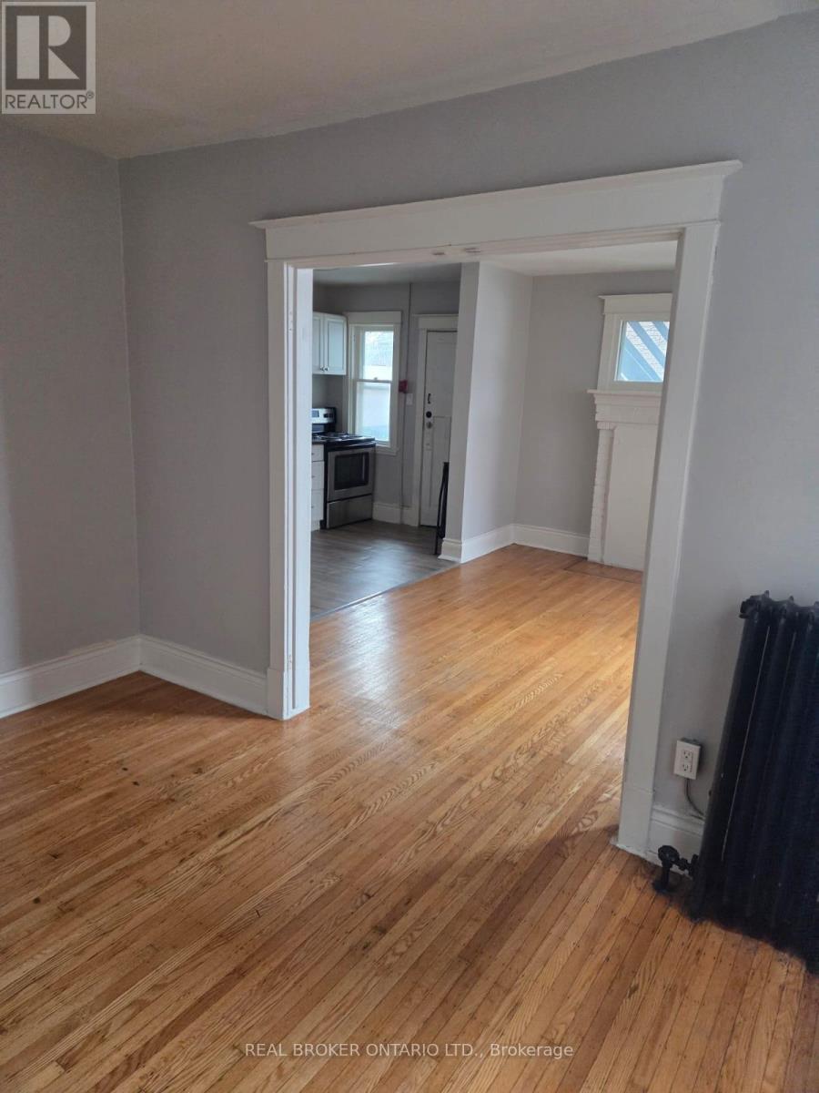 5 - 985 Main Street E, Hamilton, Ontario  L8M 1N3 - Photo 3 - X12635446