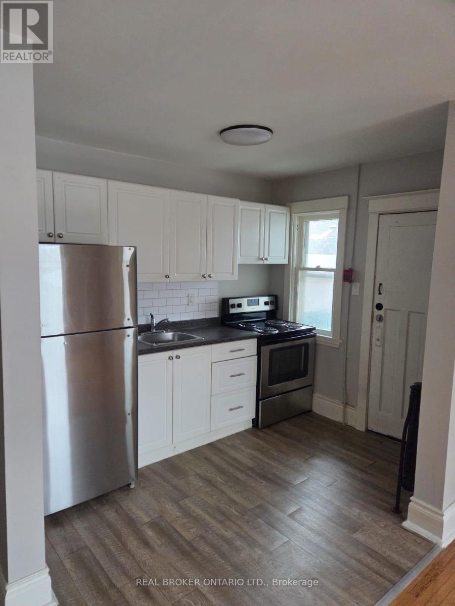 5 - 985 Main Street E, Hamilton, Ontario  L8M 1N3 - Photo 5 - X12635446