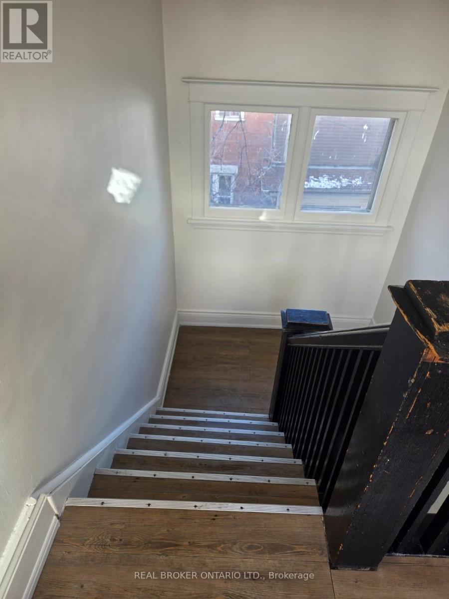 6 - 985 Main Street E, Hamilton, Ontario  L8M 1N3 - Photo 13 - X12635448