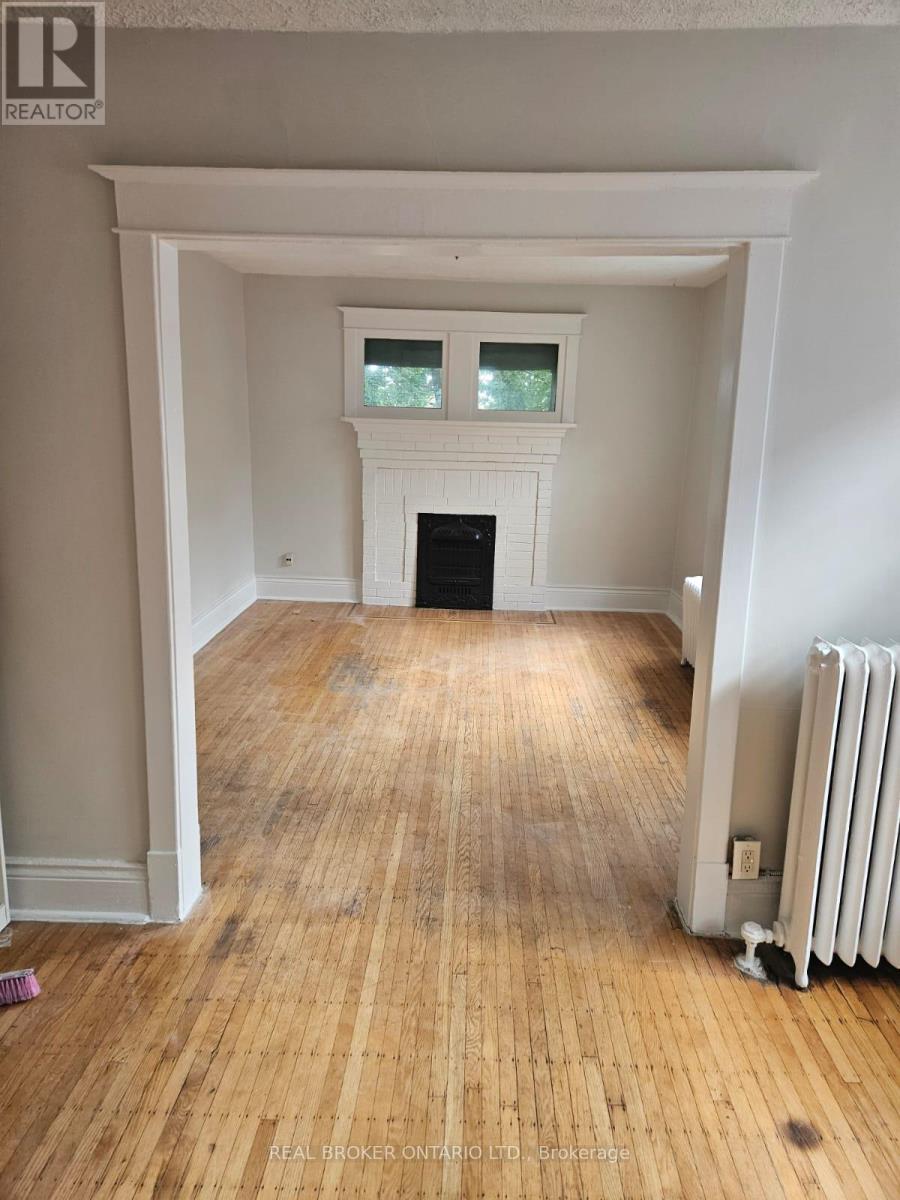 6 - 985 Main Street E, Hamilton, Ontario  L8M 1N3 - Photo 6 - X12635448