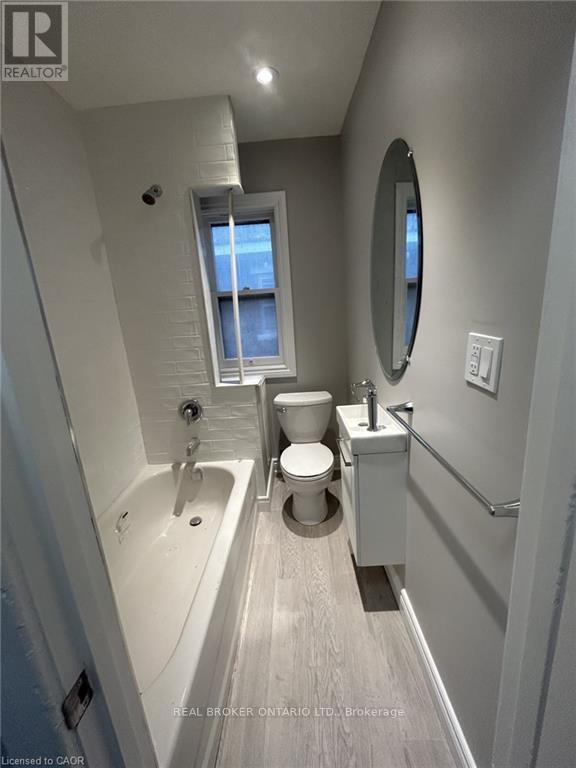 6 - 983 Main Street E, Hamilton, Ontario  L8M 1N3 - Photo 10 - X12635450