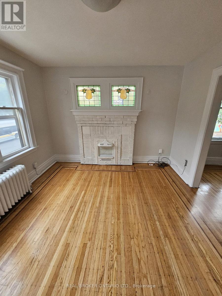 3 - 983 Main Street E, Hamilton, Ontario  L8M 1N3 - Photo 4 - X12635452