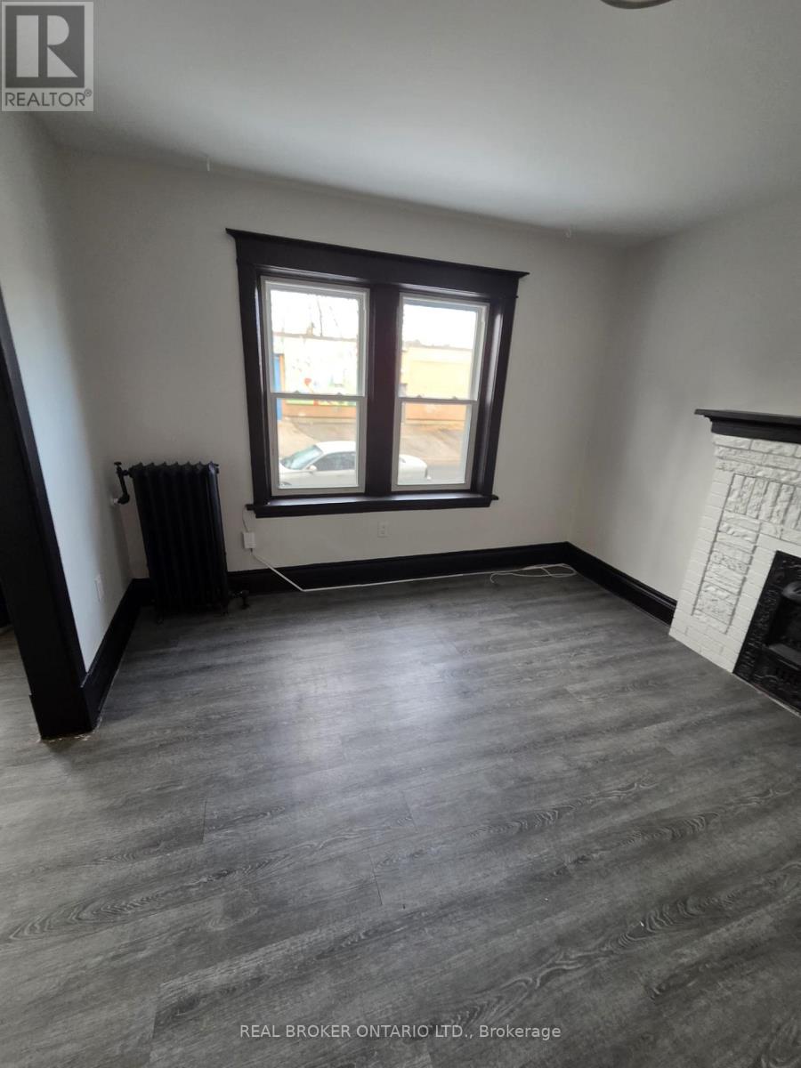 2 - 983 Main Street E, Hamilton, Ontario  L8M 1N3 - Photo 11 - X12635456