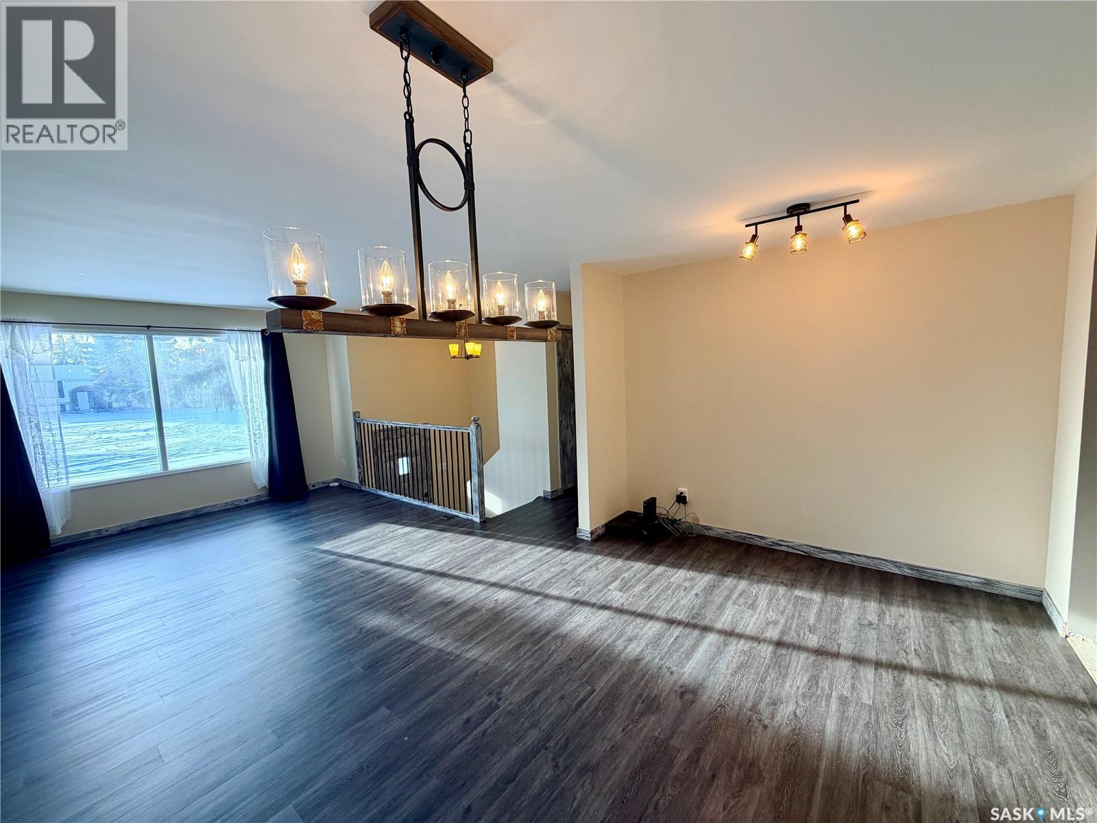 20 4th Avenue E, Neilburg, Saskatchewan  S0M 2C0 - Photo 8 - SK025441