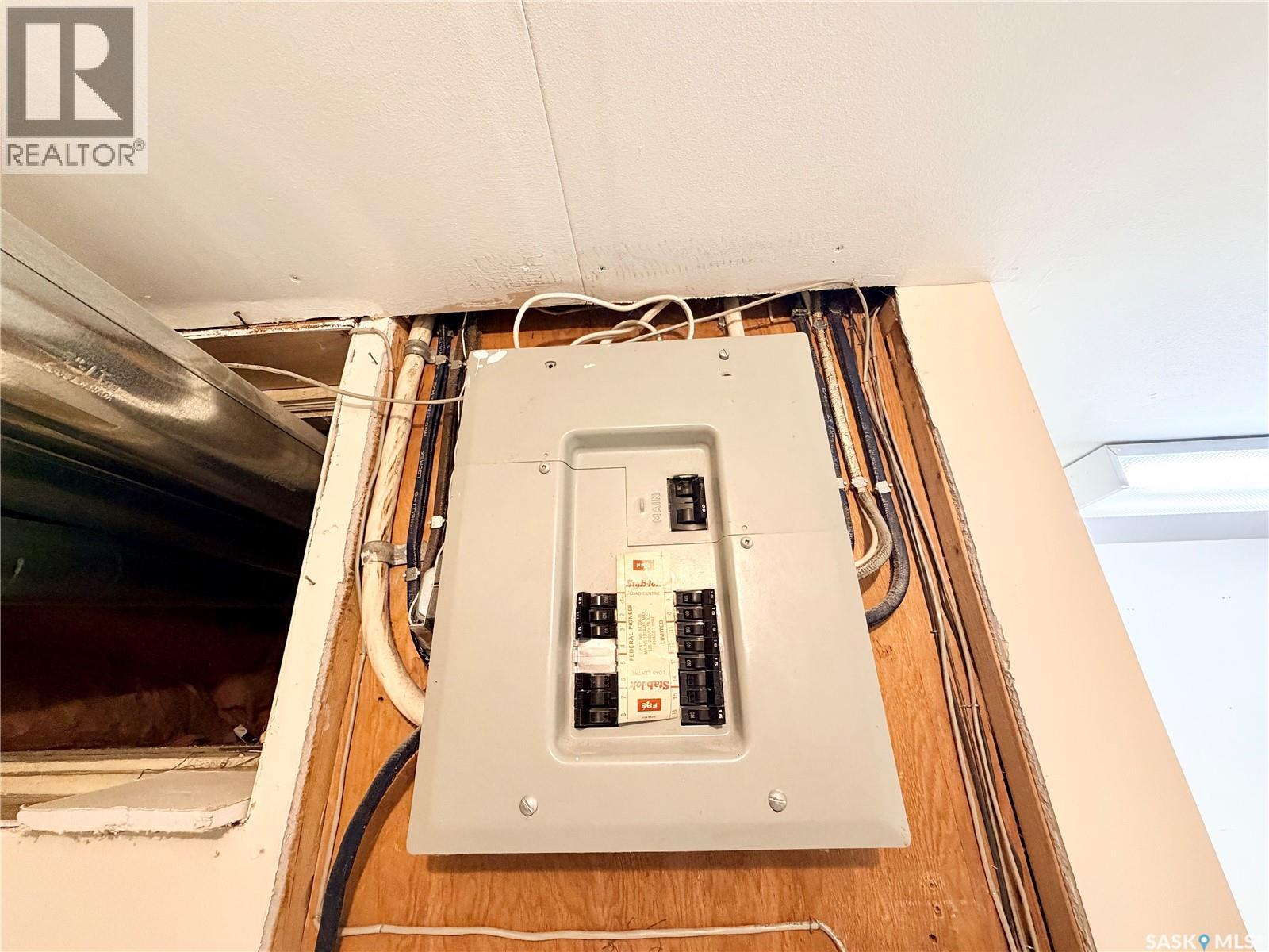 20 4th Avenue E, Neilburg, Saskatchewan  S0M 2C0 - Photo 23 - SK025441