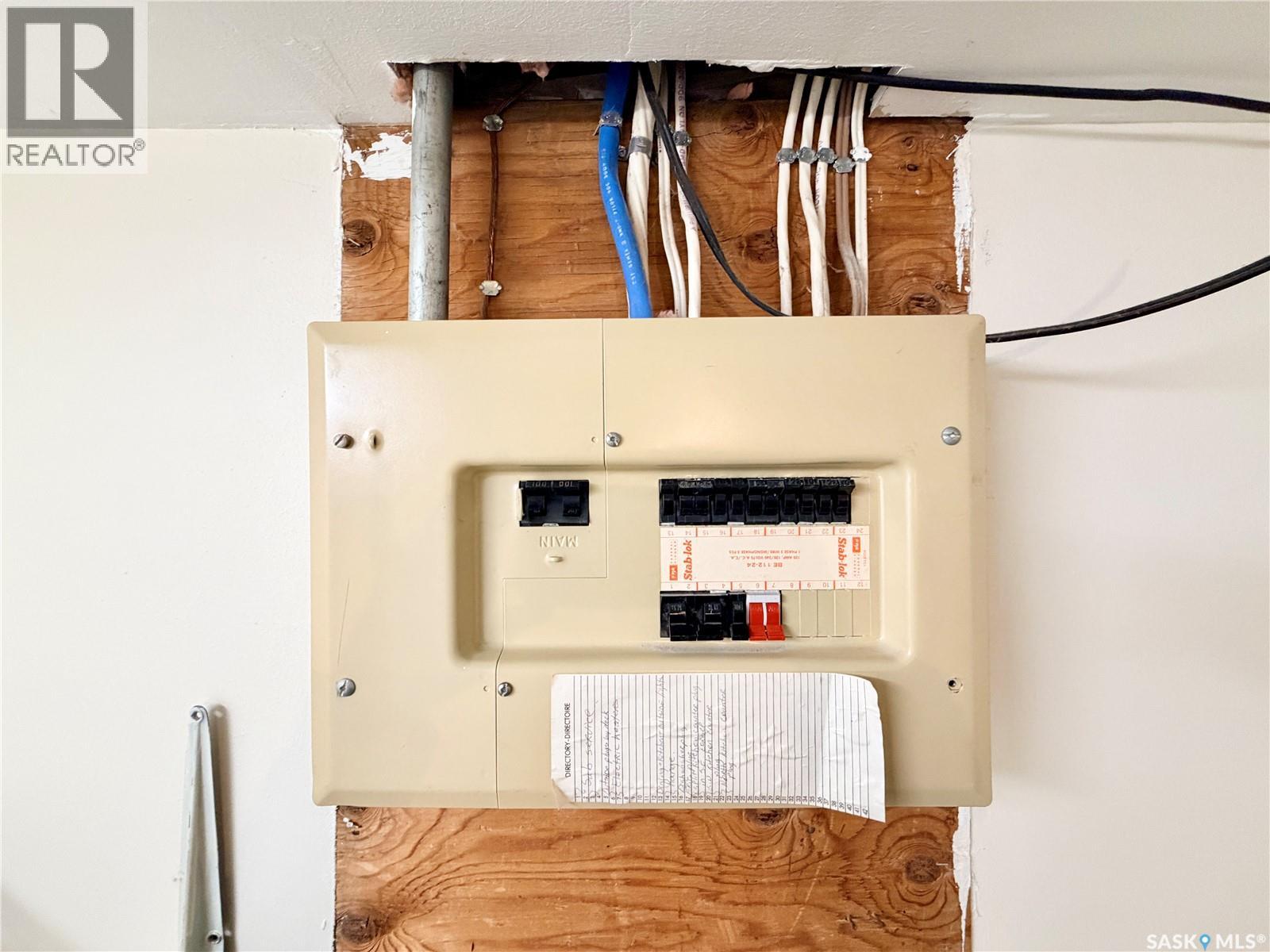 20 4th Avenue E, Neilburg, Saskatchewan  S0M 2C0 - Photo 24 - SK025441