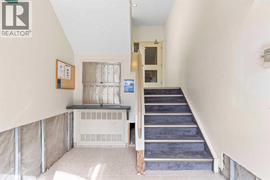 11, 2611 Edenwold Heights Nw, Calgary, Alberta  T3A 3V2 - Photo 6 - A2275268