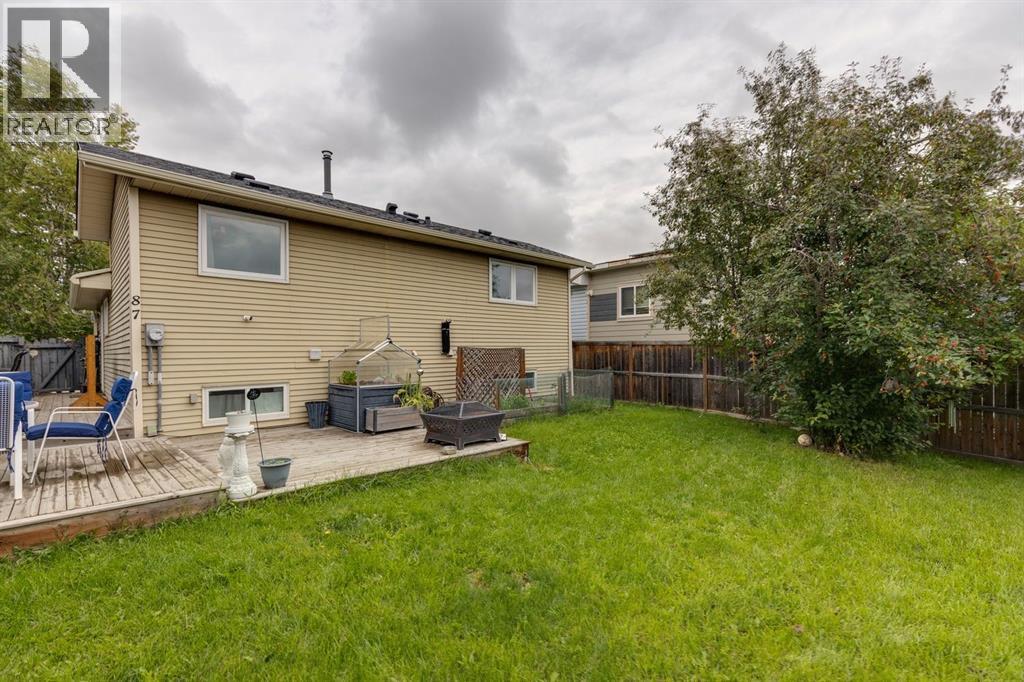 87 Falton Close Ne, Calgary, Alberta  T3J 1X2 - Photo 25 - A2251298