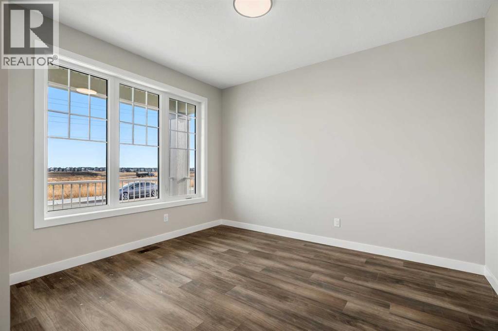 487 Hotchkiss Manor Se, Calgary, Alberta  T3S 0T2 - Photo 5 - A2269413