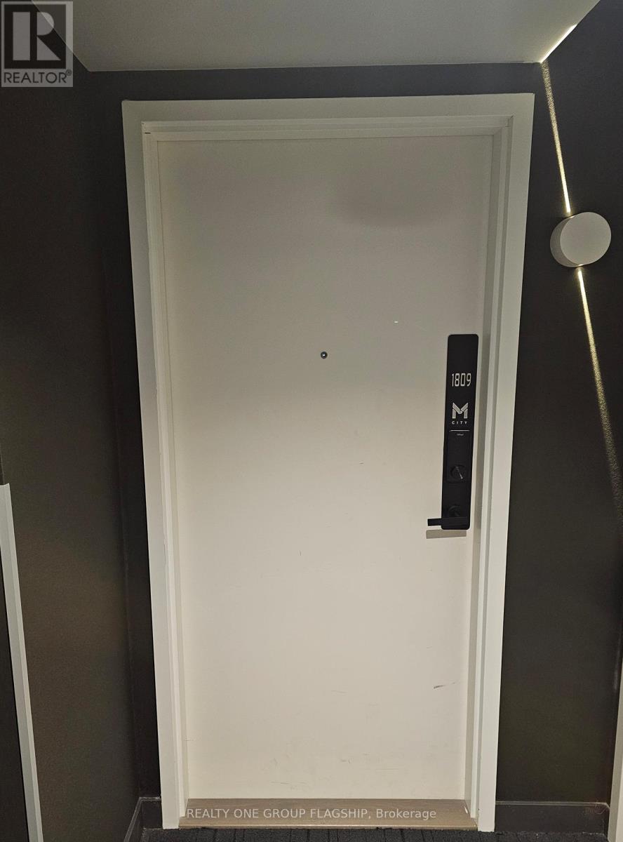 1809 - 3883 Quartz Road, Mississauga, Ontario  L5B 0M4 - Photo 2 - W12635478