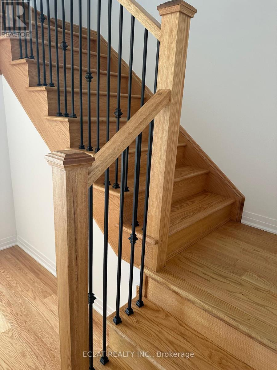 8 Poett Avenue, Stratford, Ontario  N5A 0M2 - Photo 12 - X12635474