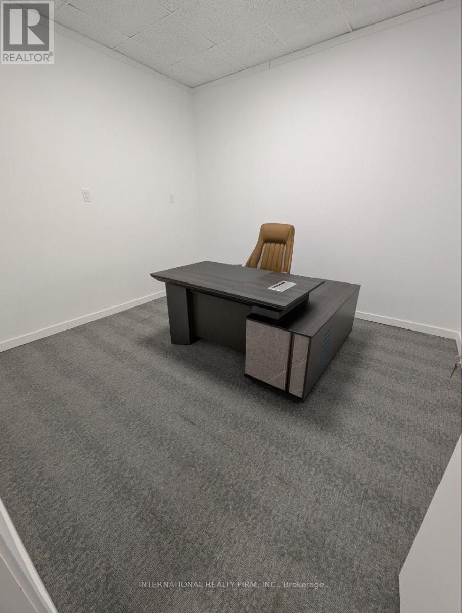 796 Technology Drive, Peterborough, Ontario  K9J 6X7 - Photo 4 - X12635482