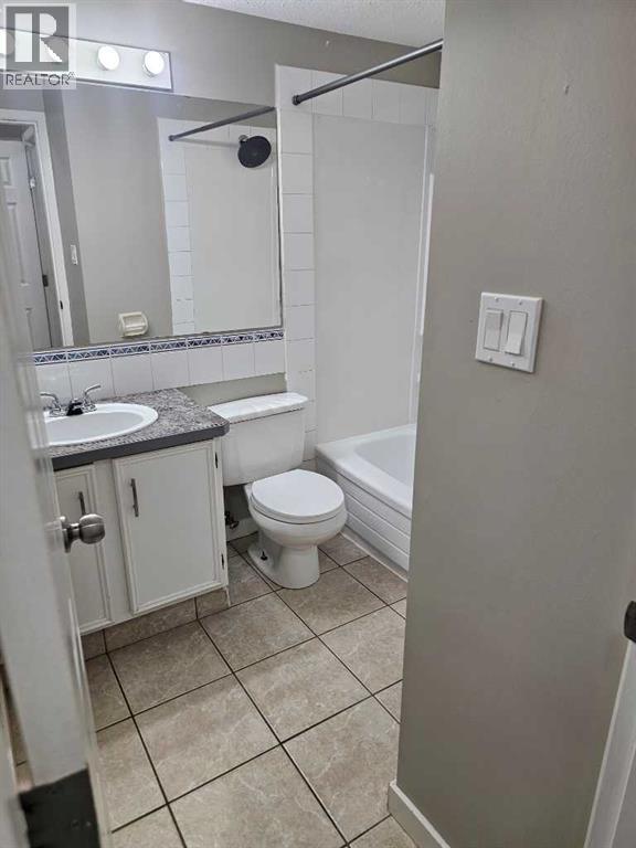 105, 5812 61 Street, Red Deer, Alberta  T4N 6H2 - Photo 25 - A2273522