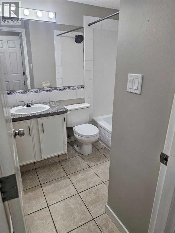 105, 5812 61 Street, Red Deer, Alberta  T4N 6H2 - Photo 27 - A2273522