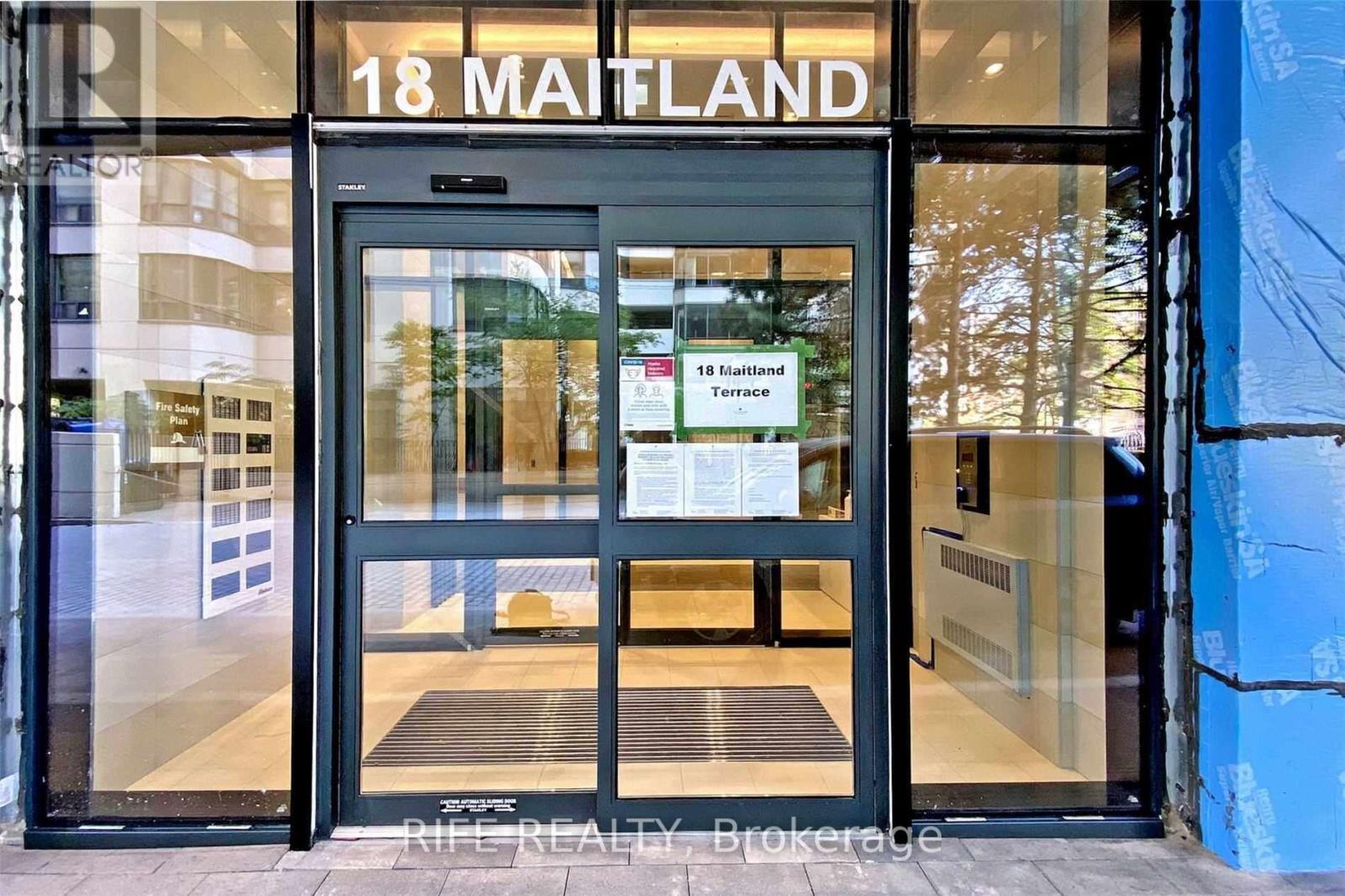 702 - 18 Maitland Terrace, Toronto, Ontario  M4Y 0H2 - Photo 2 - C12635500