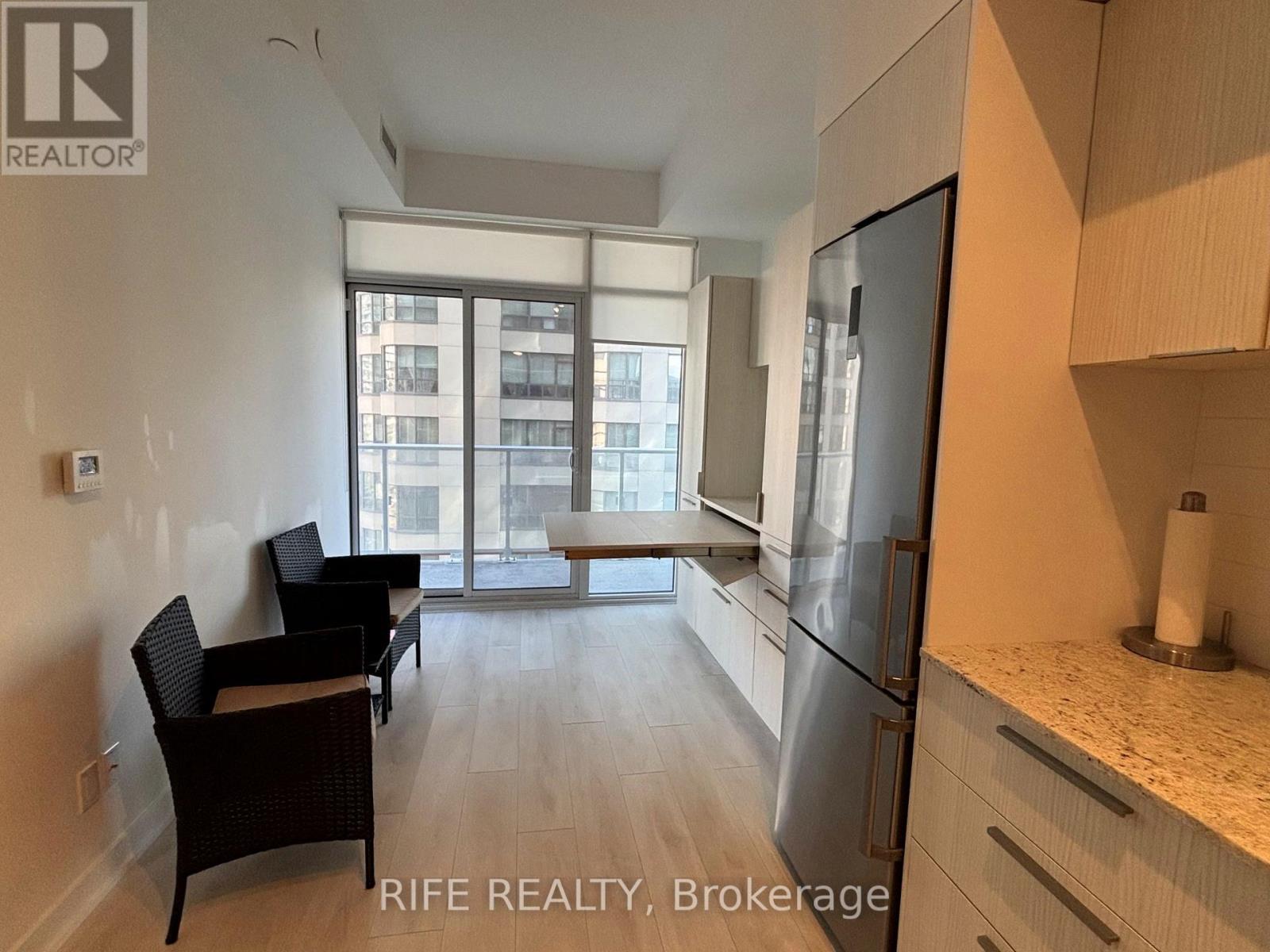 702 - 18 Maitland Terrace, Toronto, Ontario  M4Y 0H2 - Photo 4 - C12635500