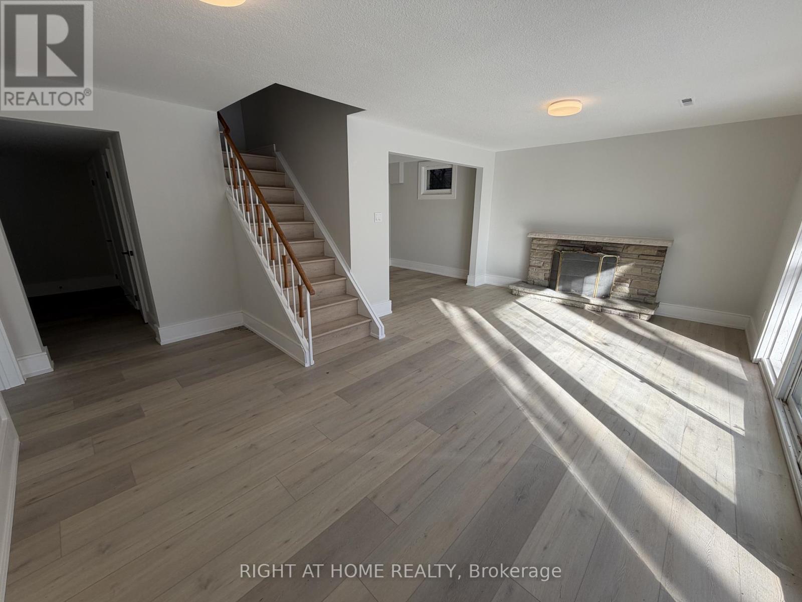 25 Mango Drive, Toronto, Ontario  M2K 2E9 - Photo 18 - C12635504