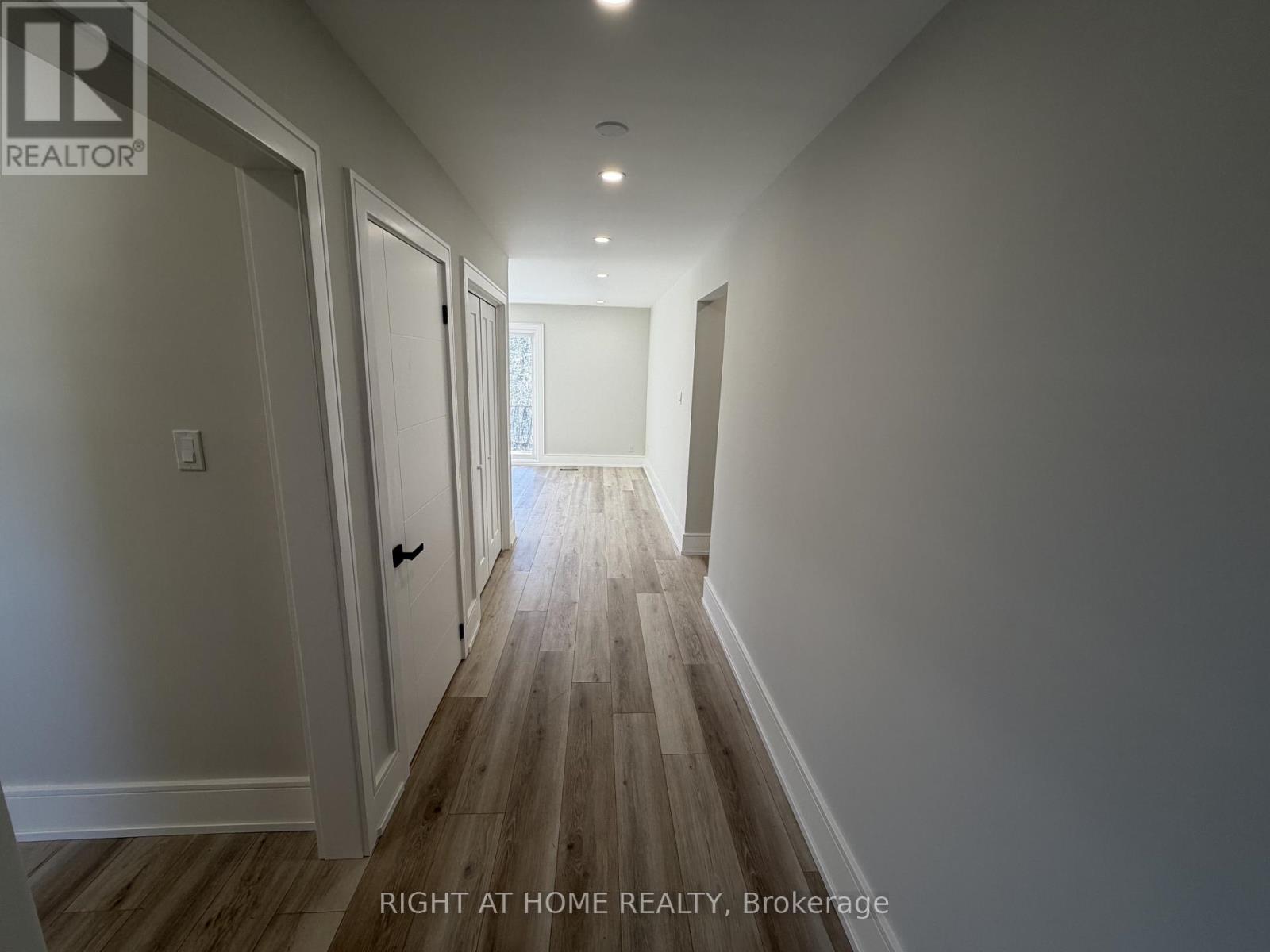 25 Mango Drive, Toronto, Ontario  M2K 2E9 - Photo 2 - C12635504