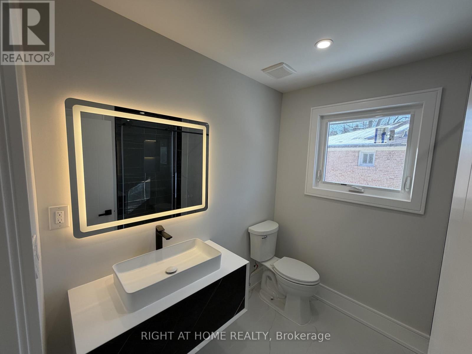 25 Mango Drive, Toronto, Ontario  M2K 2E9 - Photo 22 - C12635504