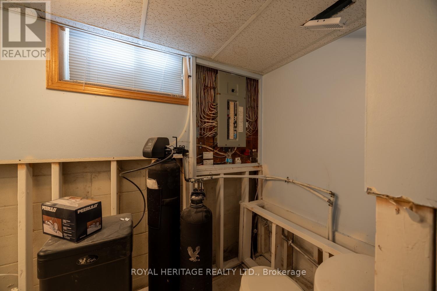 31 Wellington Street, Brock, Ontario  L0K 1A0 - Photo 35 - N12634348