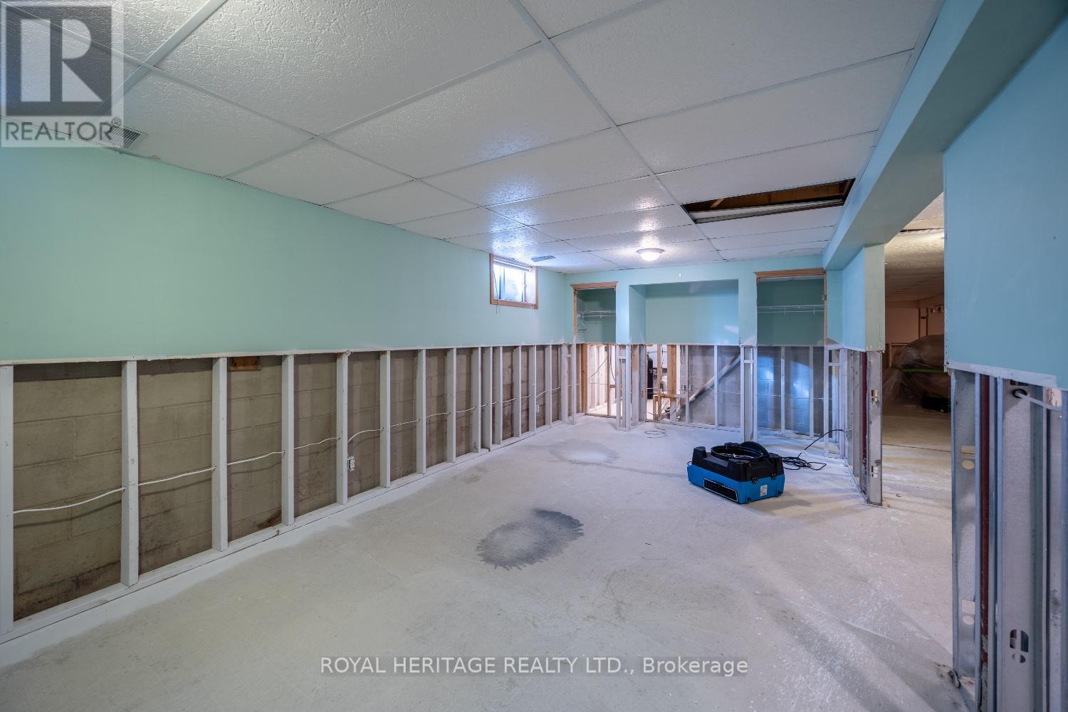 31 Wellington Street, Brock, Ontario  L0K 1A0 - Photo 30 - N12634348