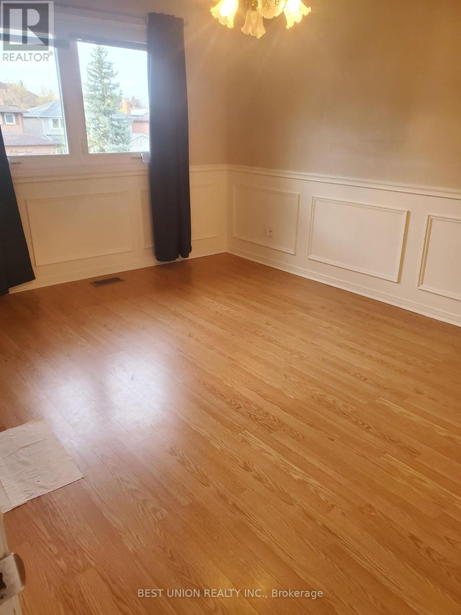 104 Houseman Crescent, Richmond Hill (North Richvale), Ontario  L4C 7S5 - Photo 10 - N12635498