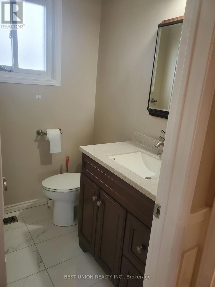 104 Houseman Crescent, Richmond Hill (North Richvale), Ontario  L4C 7S5 - Photo 16 - N12635498