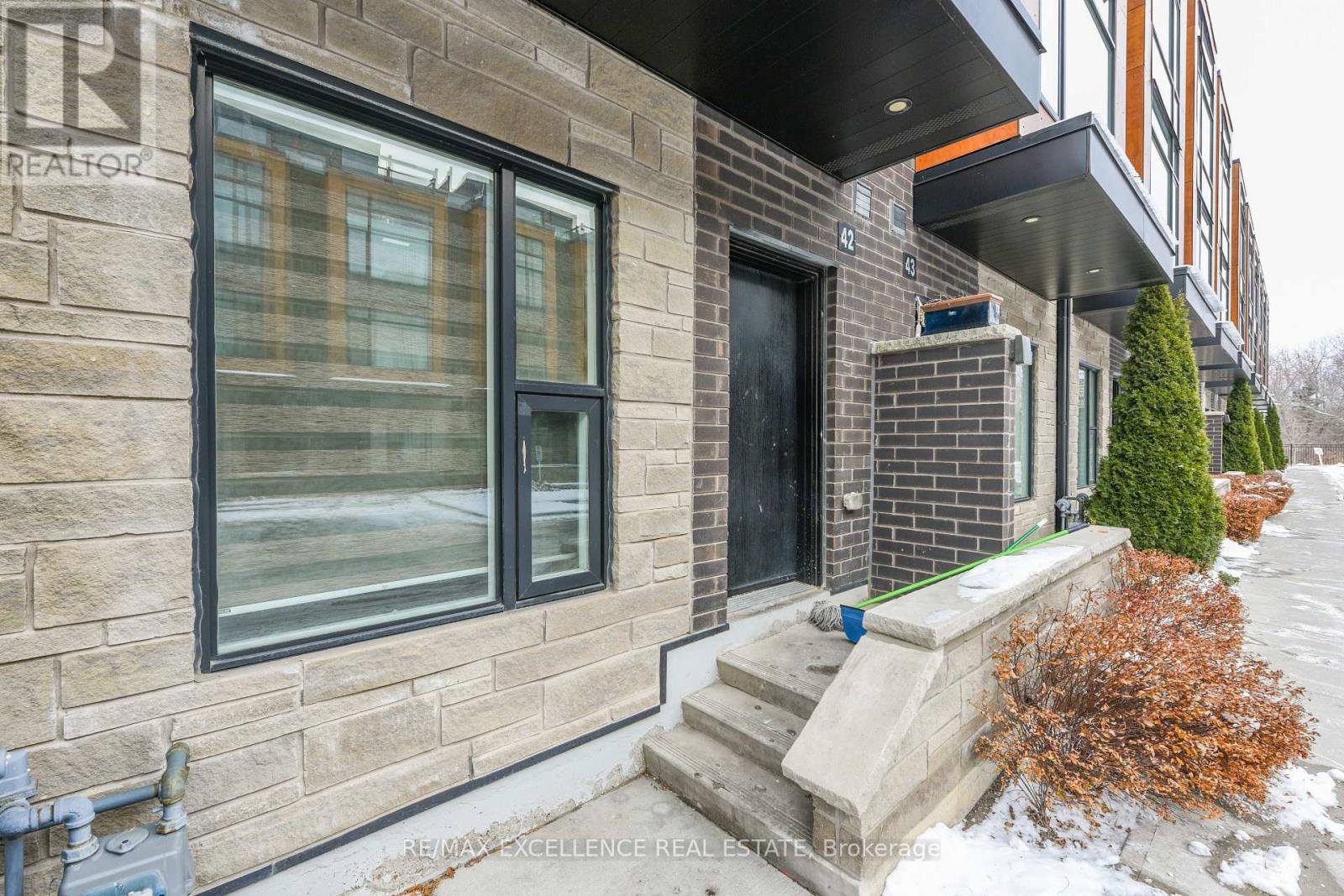 42 - 200 Malta Avenue, Brampton, Ontario  L6Y 6H8 - Photo 2 - W12635488